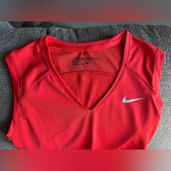 Nike Golf shirt - Picture 2 of 2